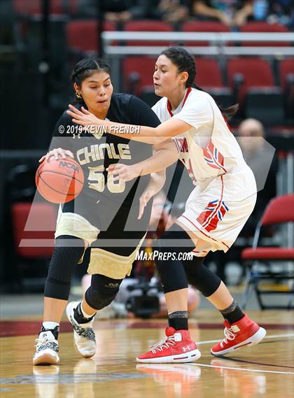 Thumbnail 2 in Chinle vs. Holbrook (AIA 3A Semifinals) photogallery.
