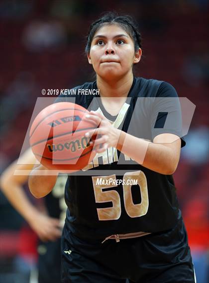 Thumbnail 3 in Chinle vs. Holbrook (AIA 3A Semifinals) photogallery.