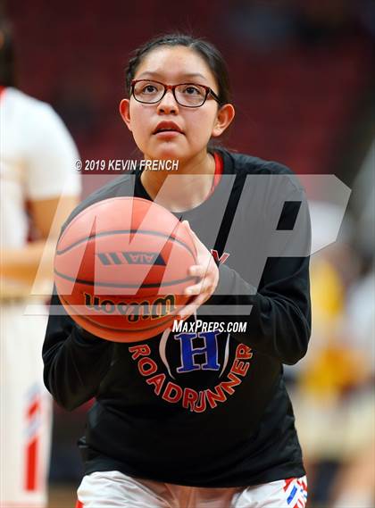 Thumbnail 2 in Chinle vs. Holbrook (AIA 3A Semifinals) photogallery.