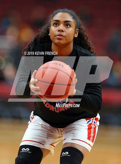 Thumbnail 2 in Chinle vs. Holbrook (AIA 3A Semifinals) photogallery.