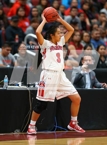 Thumbnail 1 in Chinle vs. Holbrook (AIA 3A Semifinals) photogallery.