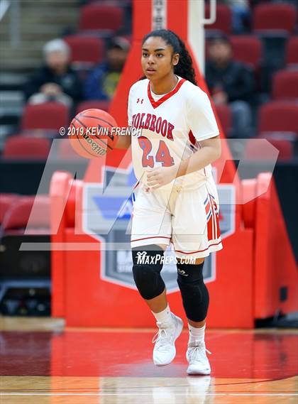 Thumbnail 1 in Chinle vs. Holbrook (AIA 3A Semifinals) photogallery.