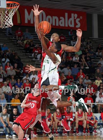 Thumbnail 2 in Marcus vs, Desoto (McDonald's Texas Invitational) photogallery.