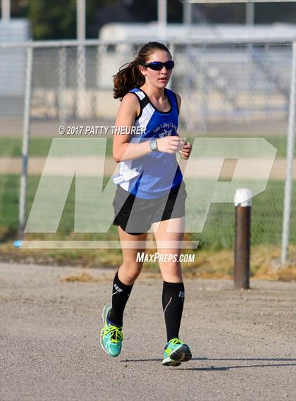 Thumbnail 2 in Nyssa Invitational photogallery.
