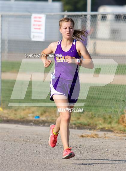 Thumbnail 2 in Nyssa Invitational photogallery.