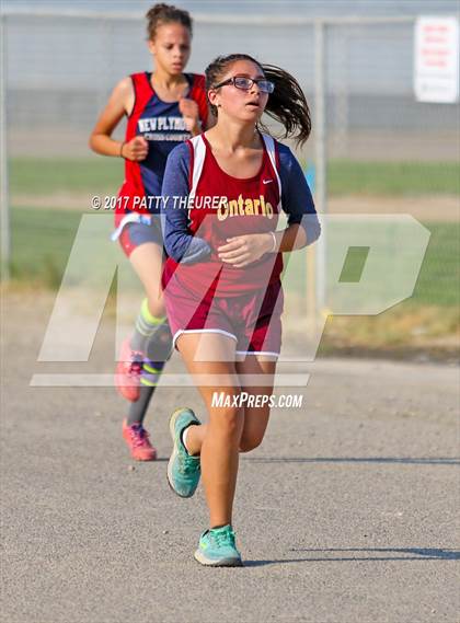 Thumbnail 3 in Nyssa Invitational photogallery.