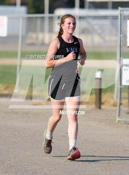 Thumbnail 2 in Nyssa Invitational photogallery.