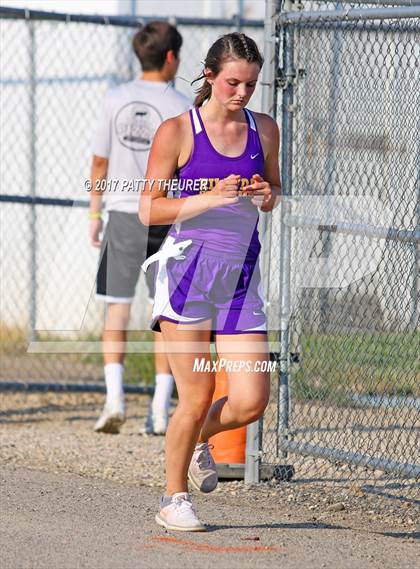 Thumbnail 3 in Nyssa Invitational photogallery.