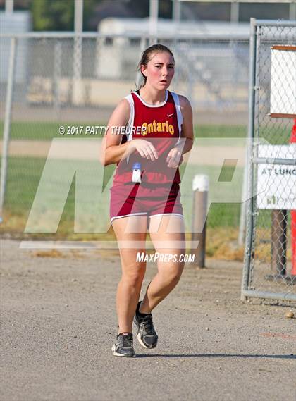 Thumbnail 3 in Nyssa Invitational photogallery.