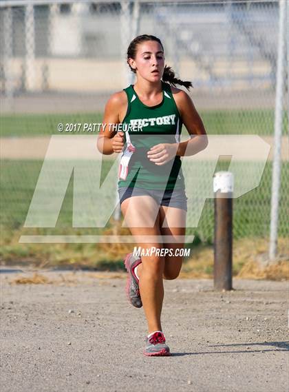Thumbnail 3 in Nyssa Invitational photogallery.