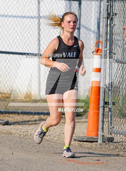 Thumbnail 2 in Nyssa Invitational photogallery.