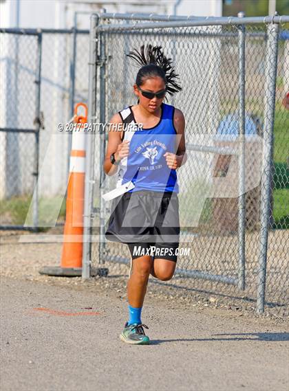 Thumbnail 3 in Nyssa Invitational photogallery.