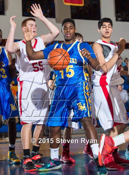 Thumbnail 1 in Regis vs Kellenberg (Tom Crotty Classic) photogallery.