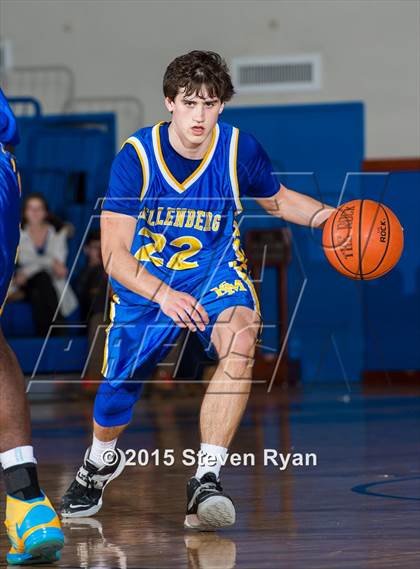 Thumbnail 1 in Regis vs Kellenberg (Tom Crotty Classic) photogallery.