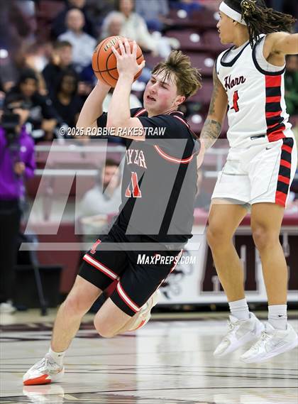 Thumbnail 1 in Horn vs. Tyler Legacy (UIL 6A D2 Area Playoff) photogallery.