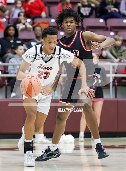 Thumbnail 3 in Horn vs. Tyler Legacy (UIL 6A D2 Area Playoff) photogallery.