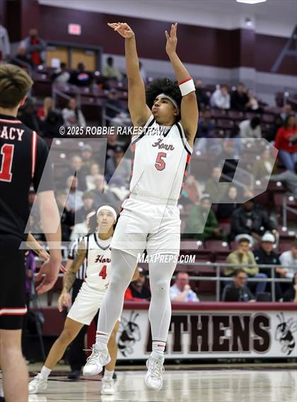 Thumbnail 2 in Horn vs. Tyler Legacy (UIL 6A D2 Area Playoff) photogallery.