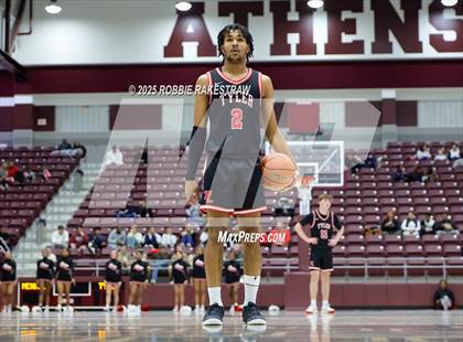 Thumbnail 2 in Horn vs. Tyler Legacy (UIL 6A D2 Area Playoff) photogallery.