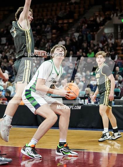 Thumbnail 1 in Rock Canyon vs ThunderRidge (CHSAA 6A Great 8) photogallery.