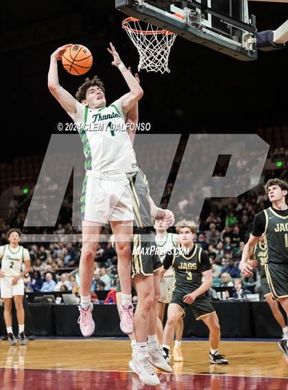 Thumbnail 3 in Rock Canyon vs ThunderRidge (CHSAA 6A Great 8) photogallery.