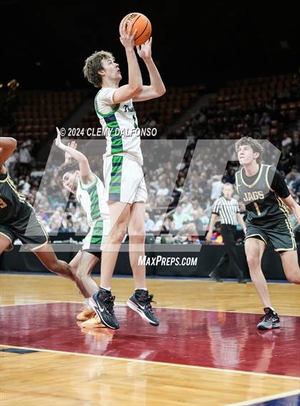 Thumbnail 3 in Rock Canyon vs ThunderRidge (CHSAA 6A Great 8) photogallery.