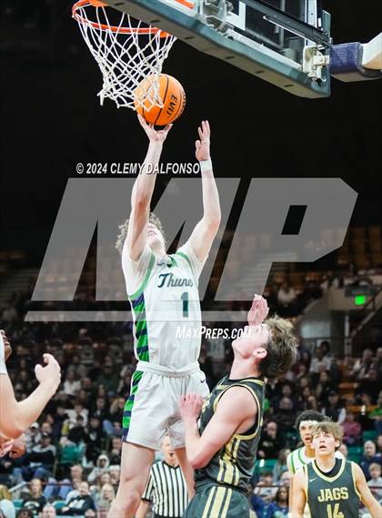 Thumbnail 3 in Rock Canyon vs ThunderRidge (CHSAA 6A Great 8) photogallery.