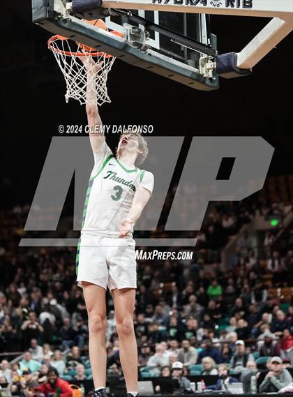 Thumbnail 3 in Rock Canyon vs ThunderRidge (CHSAA 6A Great 8) photogallery.