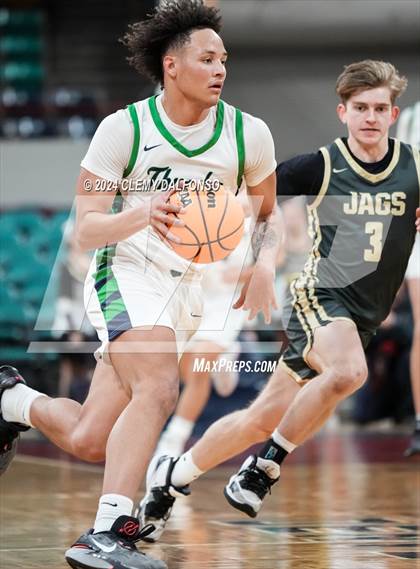 Thumbnail 2 in Rock Canyon vs ThunderRidge (CHSAA 6A Great 8) photogallery.