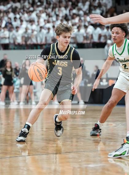Thumbnail 3 in Rock Canyon vs ThunderRidge (CHSAA 6A Great 8) photogallery.