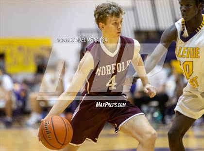 Thumbnail 2 in Norfolk @ Bellevue West photogallery.