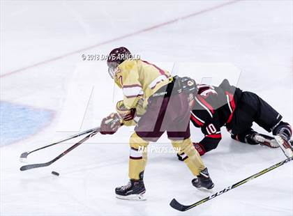 Thumbnail 2 in Pope Francis vs Boston College High (MIAA Division 1A) photogallery.