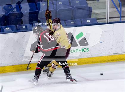Thumbnail 2 in Pope Francis vs Boston College High (MIAA Division 1A) photogallery.