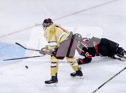 Thumbnail 3 in Pope Francis vs Boston College High (MIAA Division 1A) photogallery.