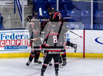 Thumbnail 3 in Pope Francis vs Boston College High (MIAA Division 1A) photogallery.