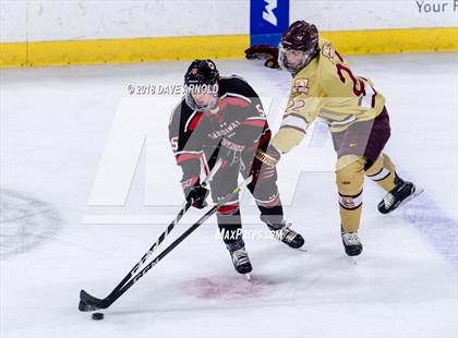 Thumbnail 2 in Pope Francis vs Boston College High (MIAA Division 1A) photogallery.