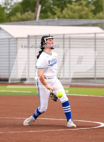 Thumbnail 1 in Midlothian @ Melissa (UIL 5A D1 Girls Softball Regional Semi-Final) photogallery.