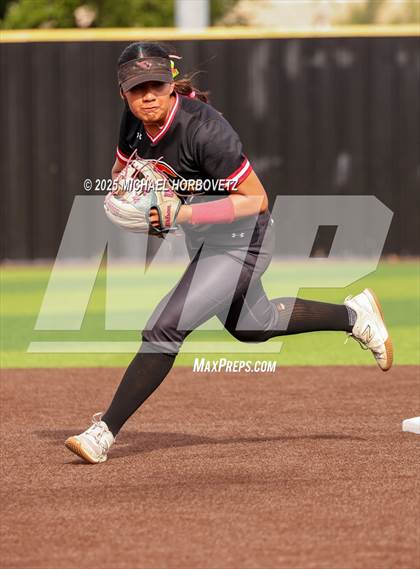 Thumbnail 2 in Midlothian @ Melissa (UIL 5A D1 Girls Softball Regional Semi-Final) photogallery.