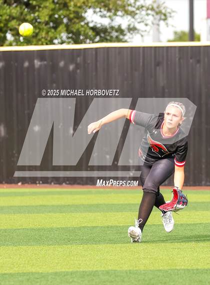 Thumbnail 2 in Midlothian @ Melissa (UIL 5A D1 Girls Softball Regional Semi-Final) photogallery.