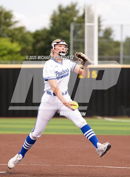 Thumbnail 3 in Midlothian @ Melissa (UIL 5A D1 Girls Softball Regional Semi-Final) photogallery.