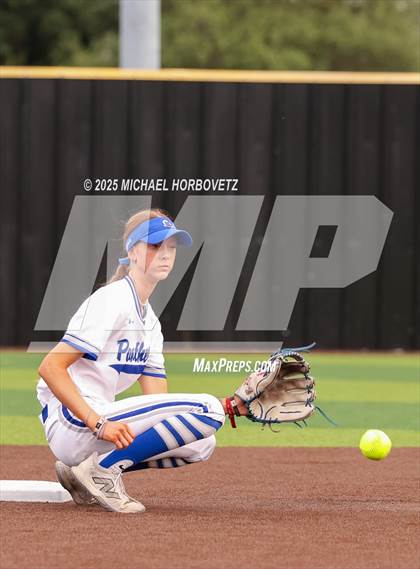 Thumbnail 3 in Midlothian @ Melissa (UIL 5A D1 Girls Softball Regional Semi-Final) photogallery.