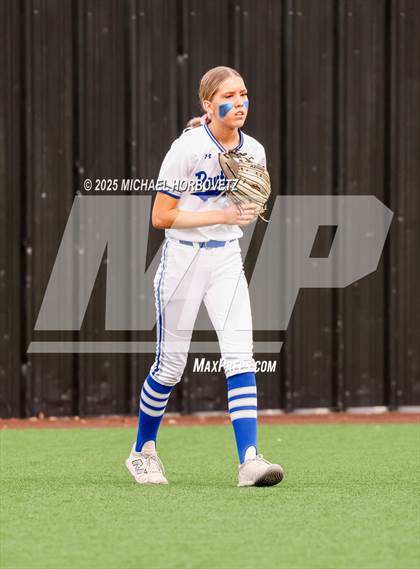 Thumbnail 2 in Midlothian @ Melissa (UIL 5A D1 Girls Softball Regional Semi-Final) photogallery.