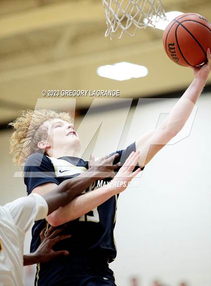 Thumbnail 3 in Keller vs Fossil Ridge photogallery.