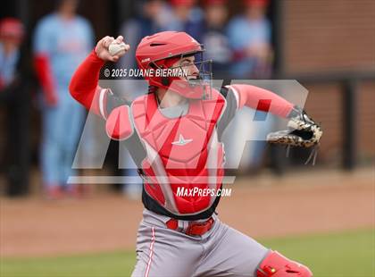 Thumbnail 1 in Lewisburg vs. Petal photogallery.