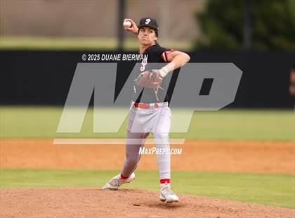 Thumbnail 1 in Lewisburg vs. Petal photogallery.