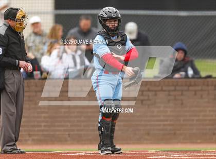 Thumbnail 1 in Lewisburg vs. Petal photogallery.