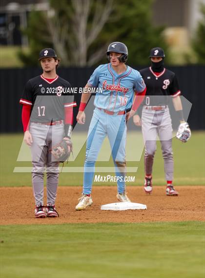 Thumbnail 1 in Lewisburg vs. Petal photogallery.