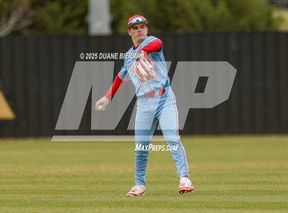 Thumbnail 1 in Lewisburg vs. Petal photogallery.