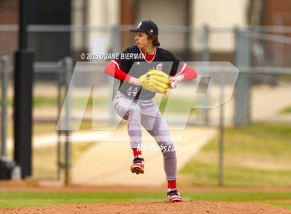 Thumbnail 1 in Lewisburg vs. Petal photogallery.