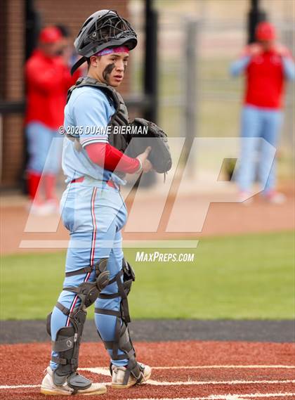 Thumbnail 1 in Lewisburg vs. Petal photogallery.