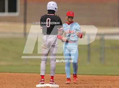 Thumbnail 1 in Lewisburg vs. Petal photogallery.